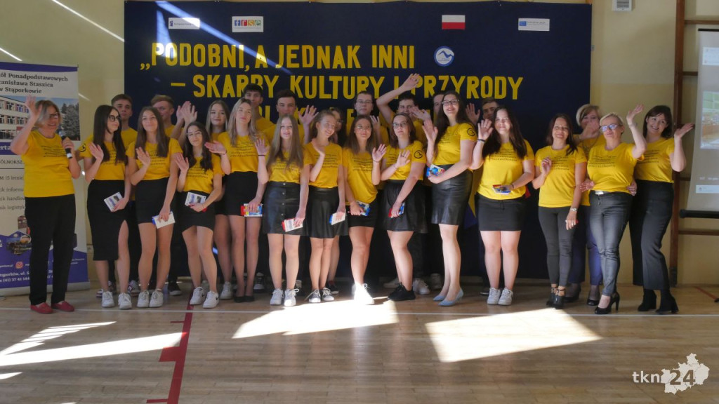 Stąporkowscy uczniowie podsumowali rumuńską przygodę! [wideo, zdjęcia]