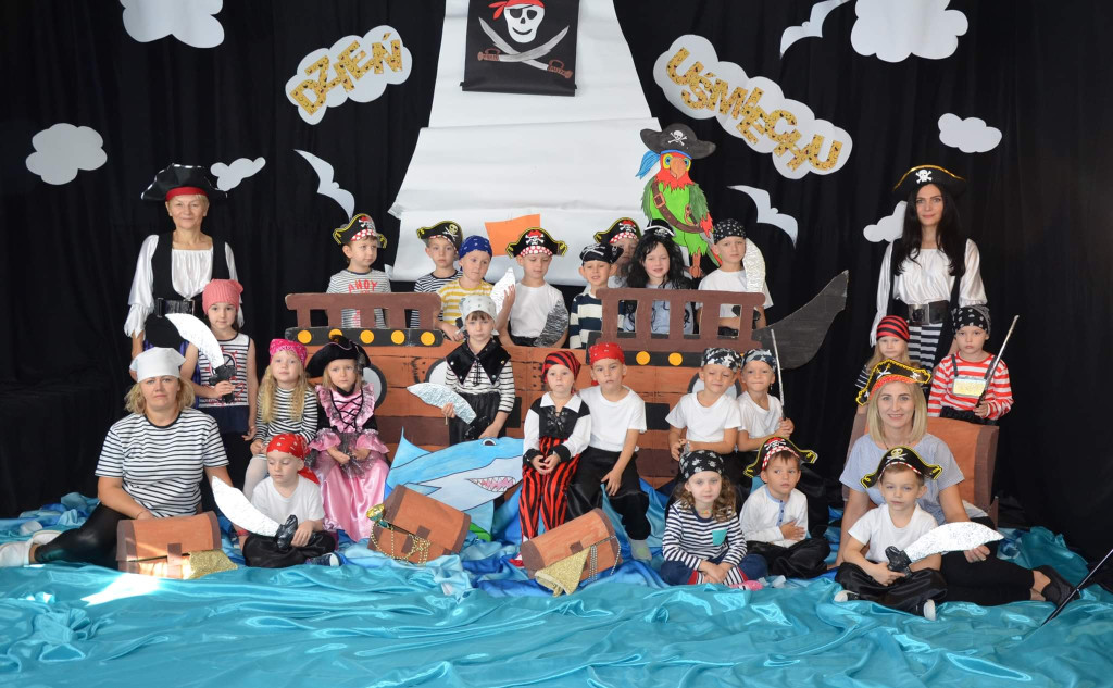 Dzień Uśmiechu w klimacie `Piratów z Karaibów` [zdjęcia]