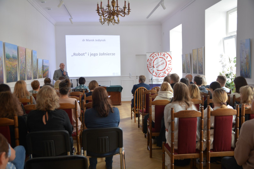 Biblioteka Publiczna w Końskich wznowiła seminaria dla bibliotekarzy [zdjęcia]