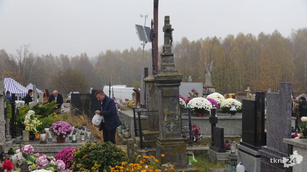 Wszystkich Świętych 2022 na Konecczyźnie [wideo, zdjęcia]