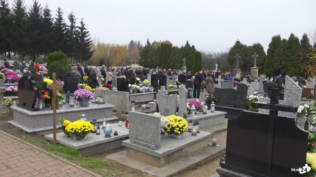 Wszystkich Świętych 2022 na Konecczyźnie [wideo, zdjęcia]