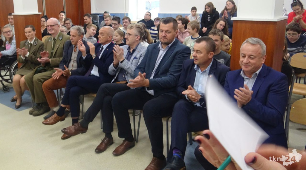 Jesienne menu w wykonaniu uczniów szkoły w Baryczy [wideo, zdjęcia]