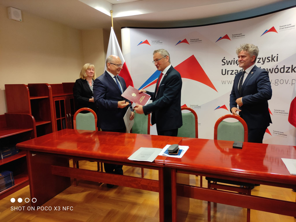 Na Wojska Polskiego w Końskich powstaną dwa bezpieczne przejścia dla pieszych [wideo, zdjęci]