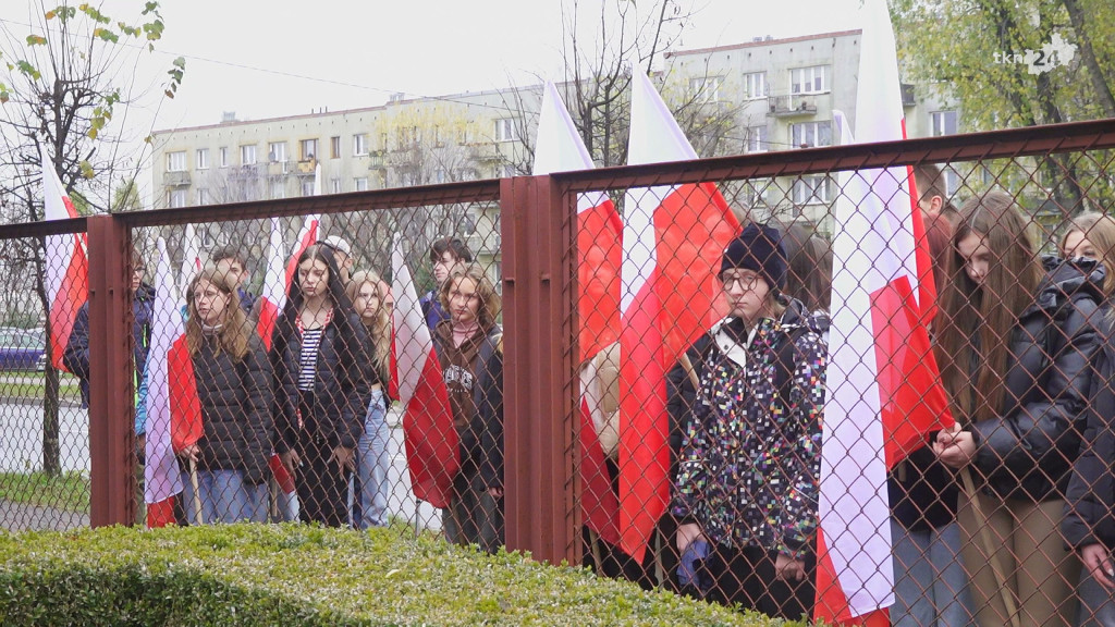 Władze powiatu koneckiego dla Niepodległej. Wystawa upamiętnia koneckich więźniów [wideo, zdjęcia]
