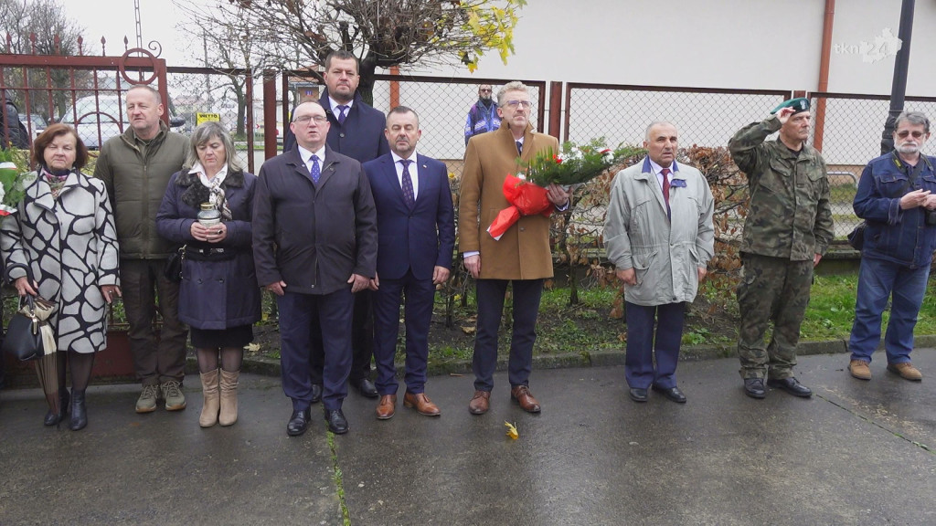 Władze powiatu koneckiego dla Niepodległej. Wystawa upamiętnia koneckich więźniów [wideo, zdjęcia]