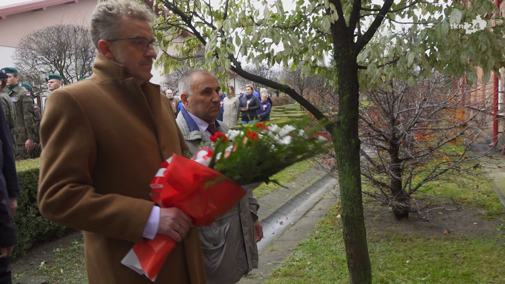 Władze powiatu koneckiego dla Niepodległej. Wystawa upamiętnia koneckich więźniów [wideo, zdjęcia]