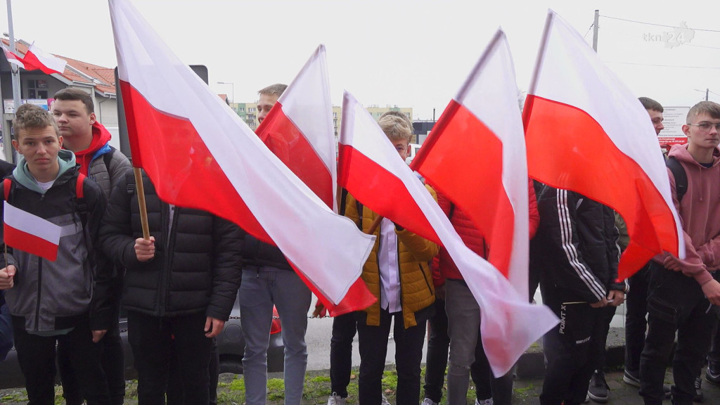 Władze powiatu koneckiego dla Niepodległej. Wystawa upamiętnia koneckich więźniów [wideo, zdjęcia]