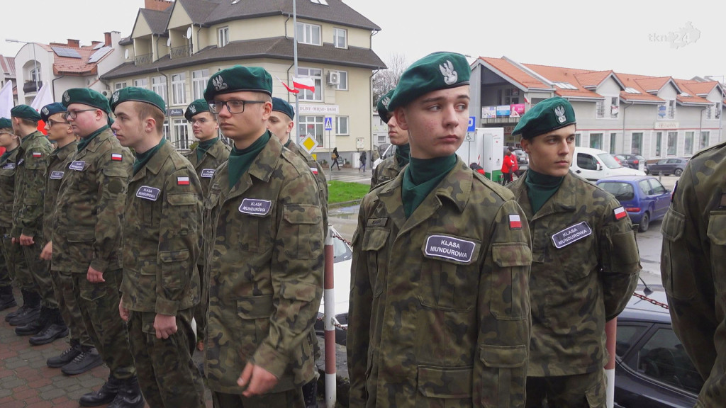 Władze powiatu koneckiego dla Niepodległej. Wystawa upamiętnia koneckich więźniów [wideo, zdjęcia]