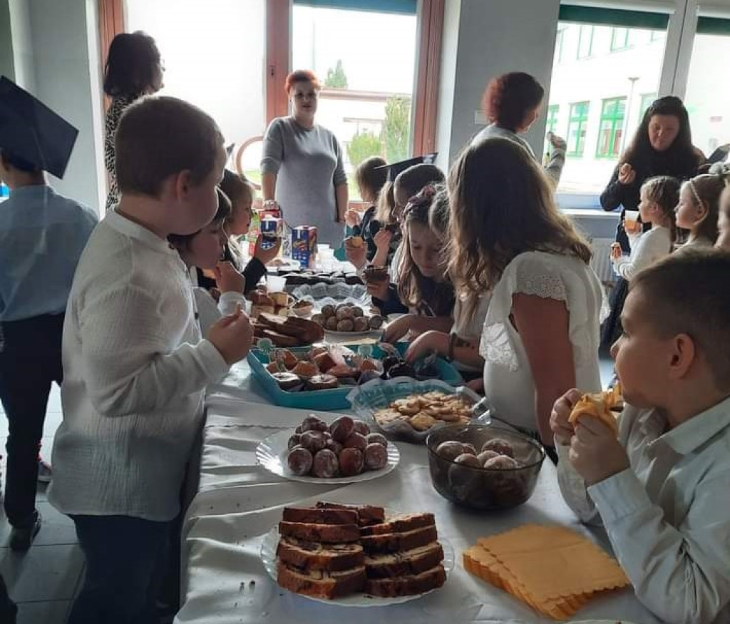 W Stadnickiej Woli świętowano pasowanie starszaków [zdjęcia]