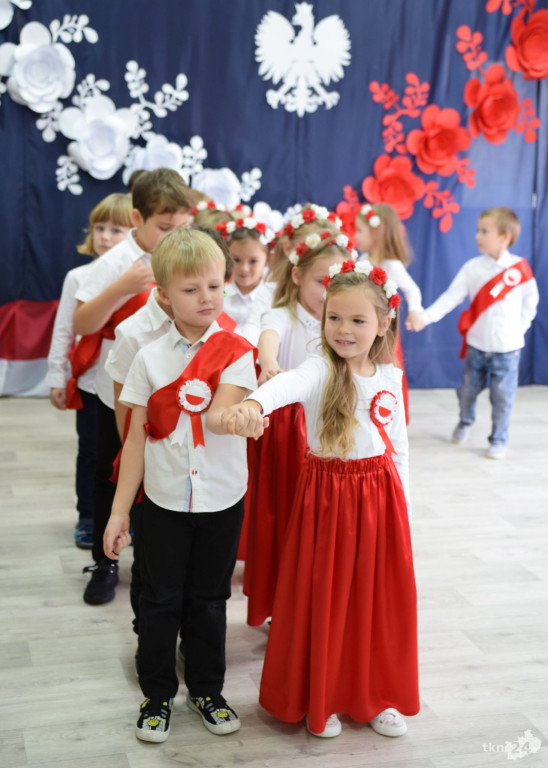 Patriotyzm od małego! Biało-Czerwony dzień w Przedszkolu nr 4! [zdjęcia]