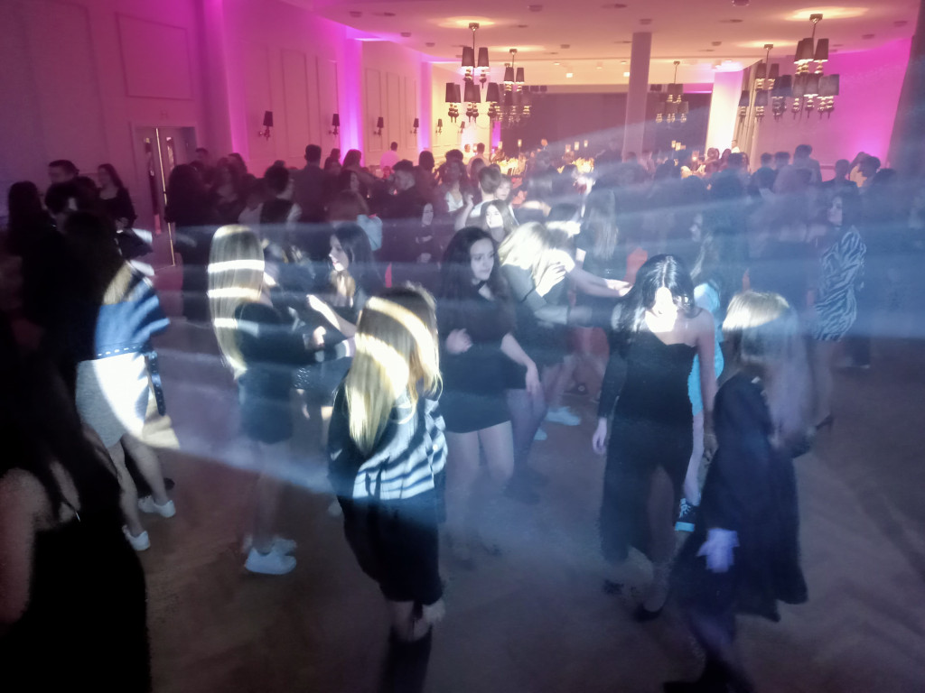 Bez alkoholu. Kolejna edycja specjalnego balu dla młodzieży w Końskich [fotorelacja]