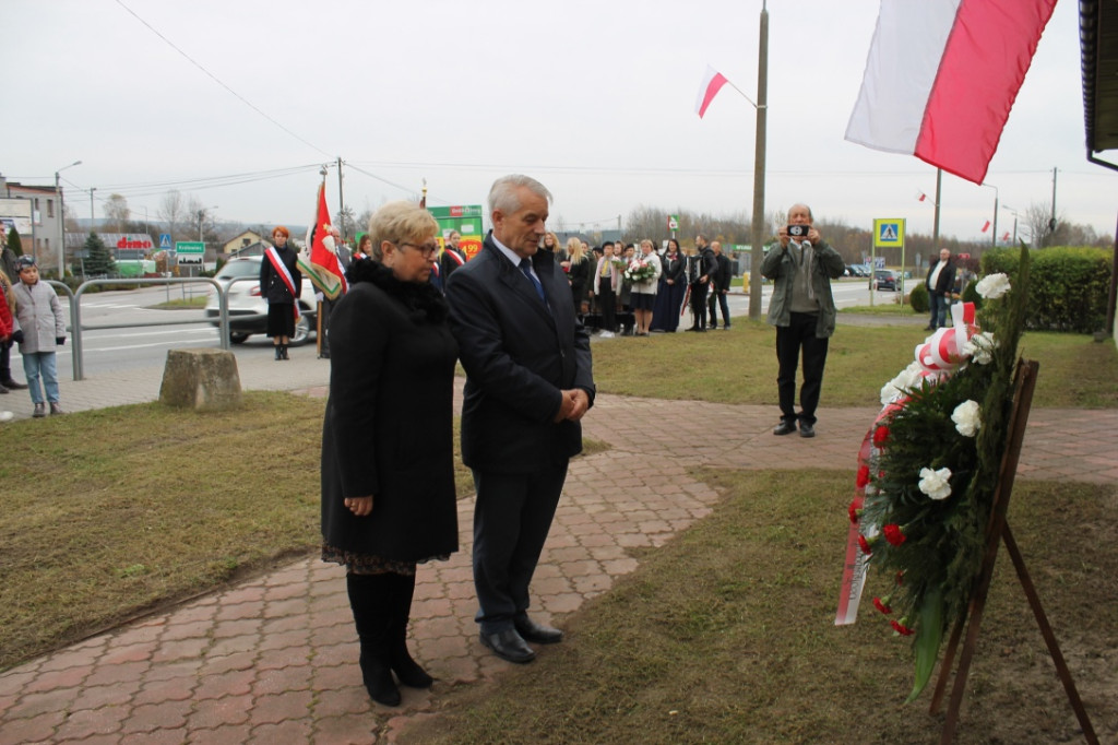 Smyków: Ze śpiewem na ustach uczcili Niepodległą [zdjęcia]