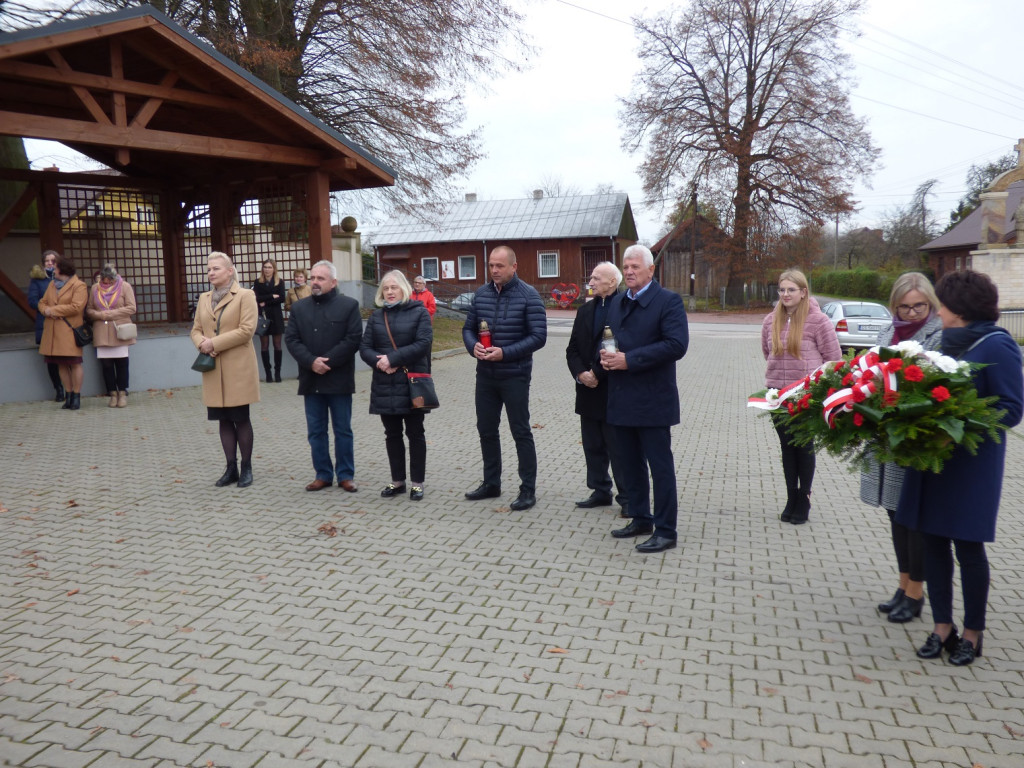 Święto Niepodległości w gminie Ruda Maleniecka z zadumą [zdjęcia]