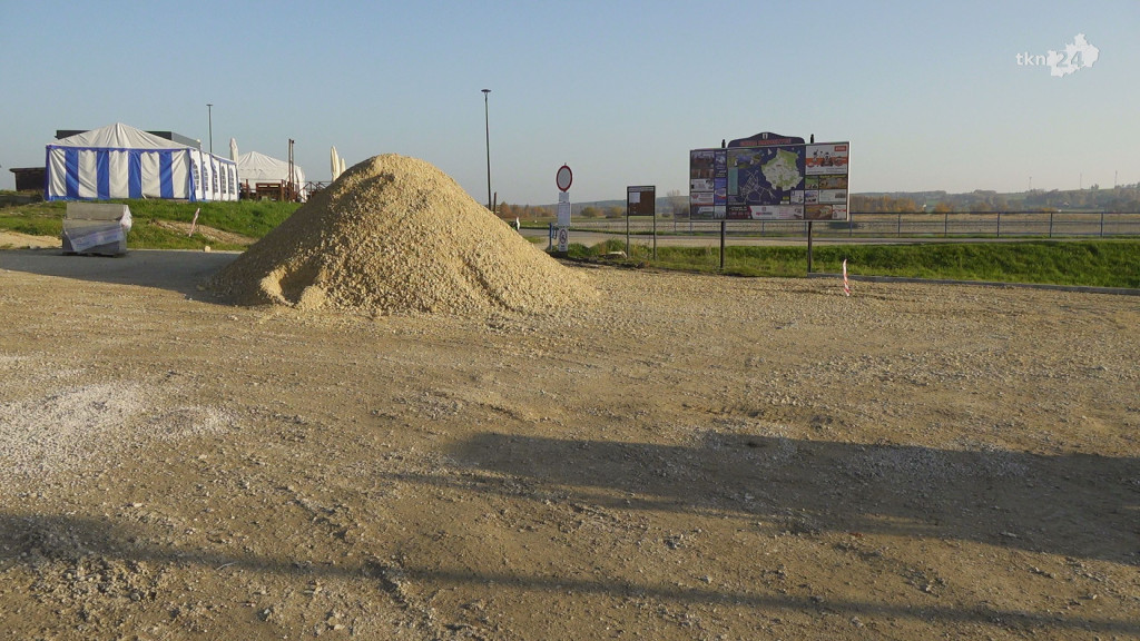 Zmiany nad Antoniowem. Powstaje nowy parking [wideo, zdjęcia]
