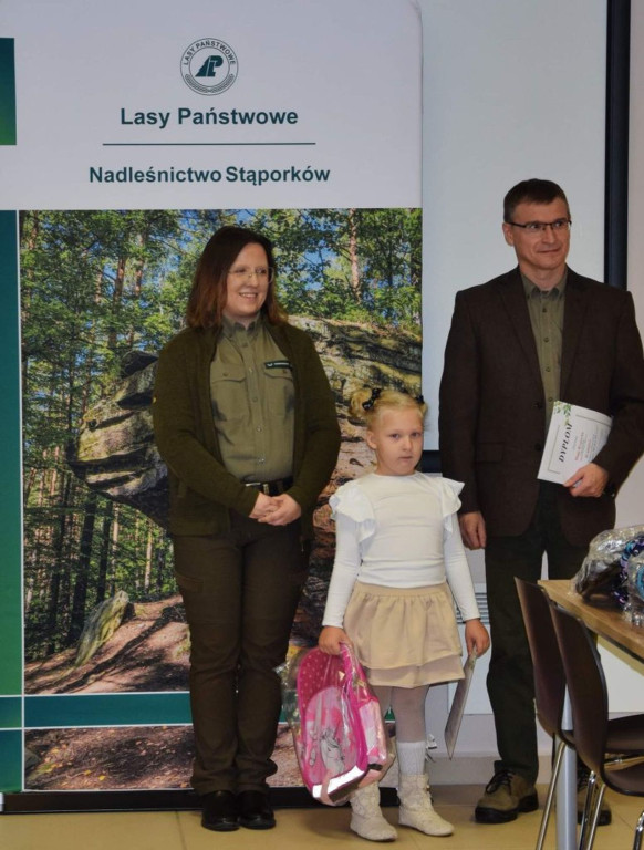 Dzieci z Miedzierzy nagrodzono w konkursie plastycznym [zdjęcia]