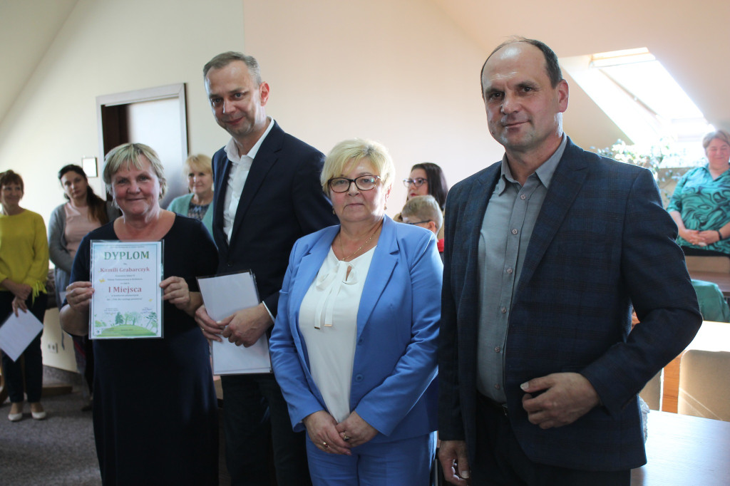 Smyków nagrodził dzieci za proekologiczne prace plastyczne [zdjęcia]