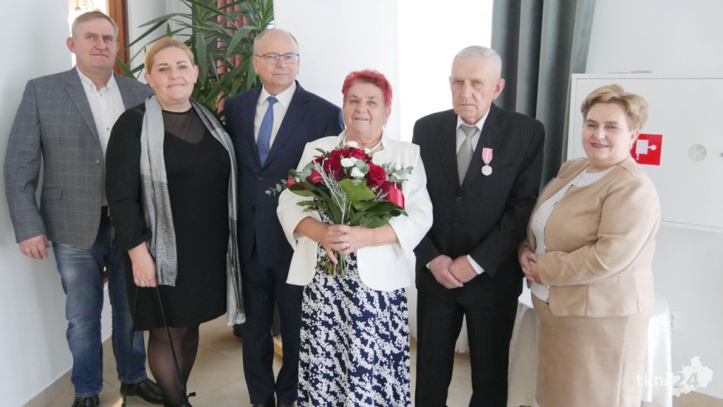 Są ze sobą już 50 lat i dłużej. Złote Gody w gminie Końskie [wideo, zdjęcia]
