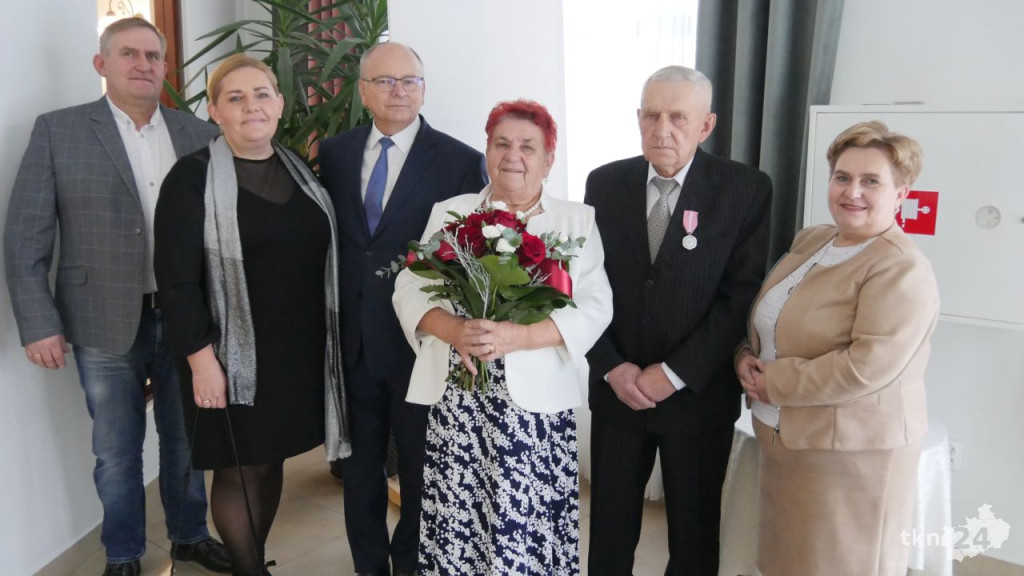 Są ze sobą już 50 lat i dłużej. Złote Gody w gminie Końskie [wideo, zdjęcia]