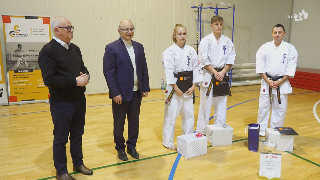 Docenili koneckich mistrzów karate [wideo, zdjęcia]