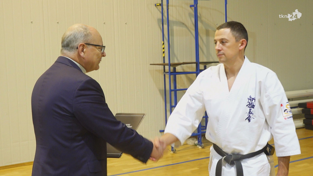 Docenili koneckich mistrzów karate [wideo, zdjęcia]