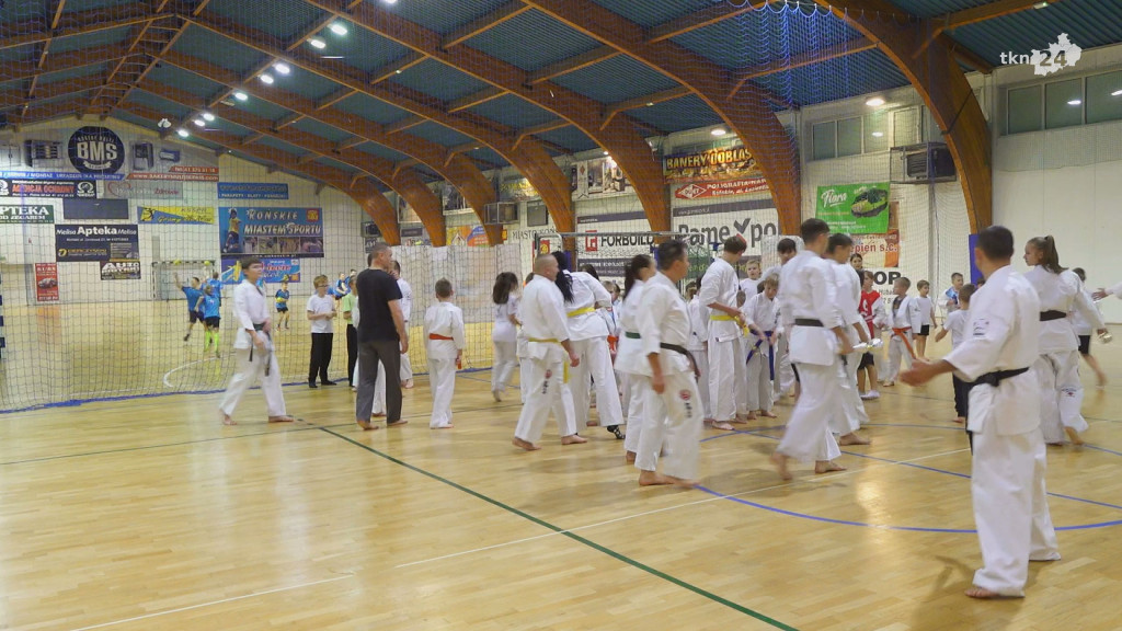 Docenili koneckich mistrzów karate [wideo, zdjęcia]