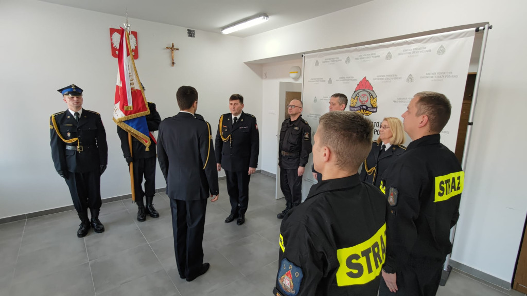 Uroczyste ślubowanie strażaków w Końskich [zdjęcia]