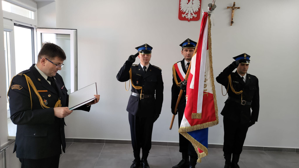 Uroczyste ślubowanie strażaków w Końskich [zdjęcia]