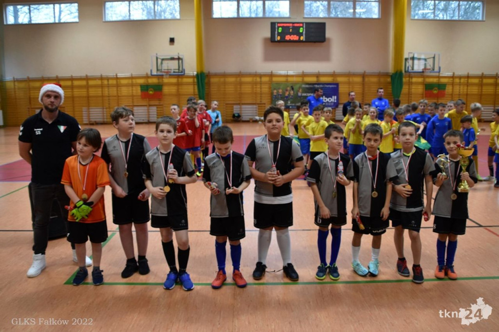 Mundialowe emocje w Fałkowie. Zagrali w futbol dla Bruna [wideo, zdjęcia]