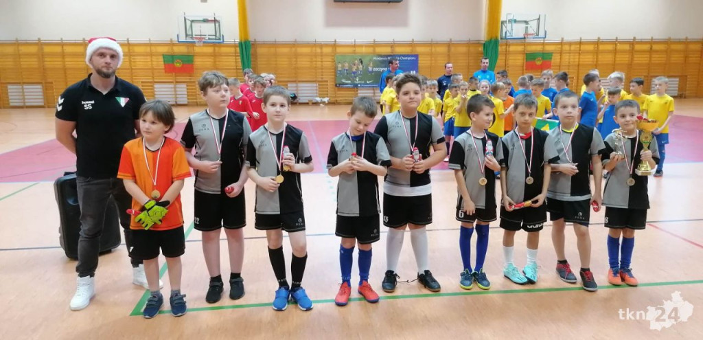 Mundialowe emocje w Fałkowie. Zagrali w futbol dla Bruna [wideo, zdjęcia]