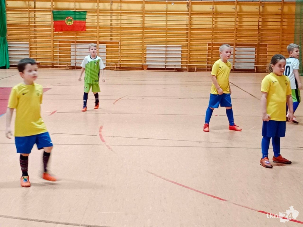 Mundialowe emocje w Fałkowie. Zagrali w futbol dla Bruna [wideo, zdjęcia]