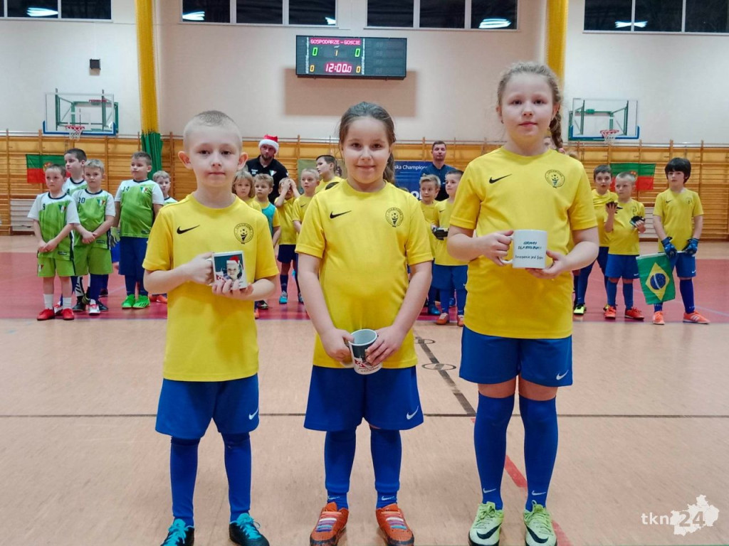Mundialowe emocje w Fałkowie. Zagrali w futbol dla Bruna [wideo, zdjęcia]