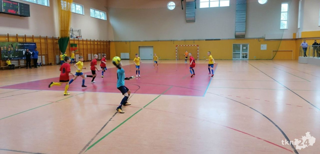 Mundialowe emocje w Fałkowie. Zagrali w futbol dla Bruna [wideo, zdjęcia]