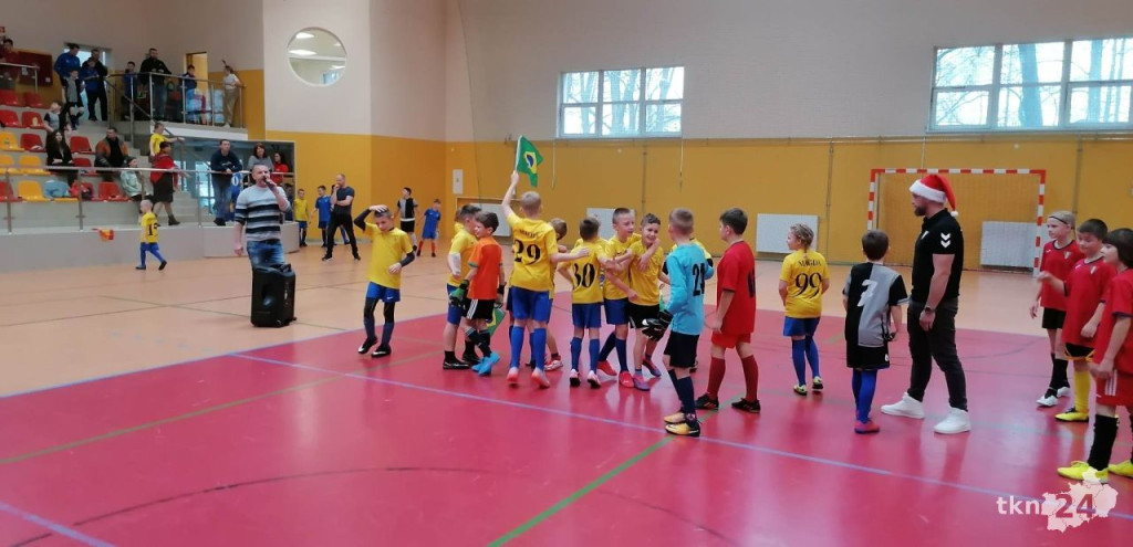 Mundialowe emocje w Fałkowie. Zagrali w futbol dla Bruna [wideo, zdjęcia]