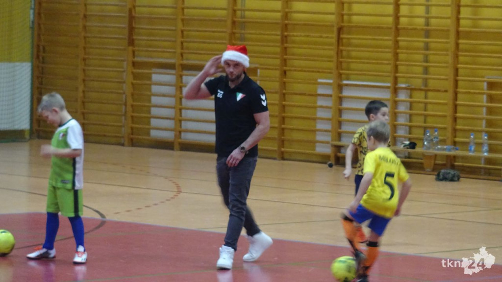Mundialowe emocje w Fałkowie. Zagrali w futbol dla Bruna [wideo, zdjęcia]