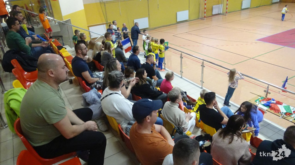 Mundialowe emocje w Fałkowie. Zagrali w futbol dla Bruna [wideo, zdjęcia]