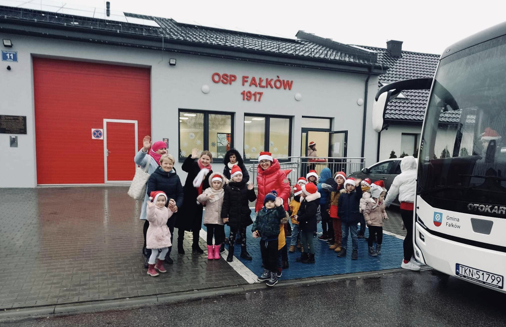 Do Fałkowa także dotarł Mikołaj! [zdjęcia]