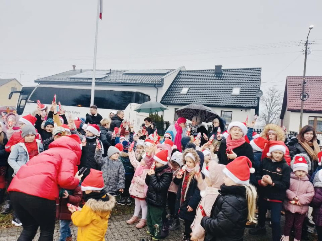 Do Fałkowa także dotarł Mikołaj! [zdjęcia]