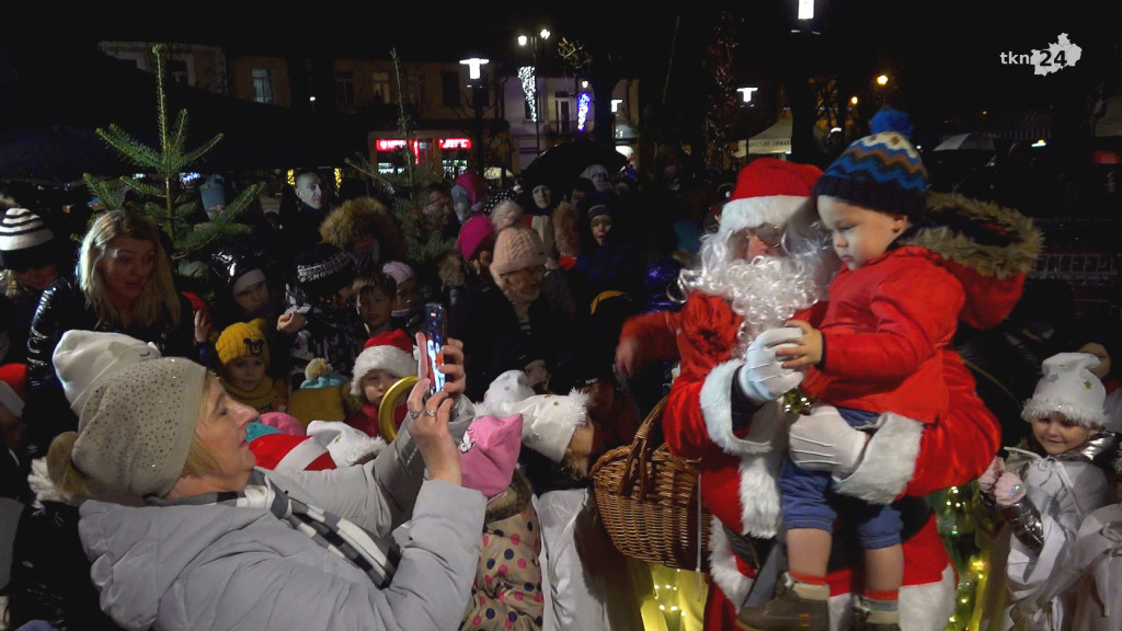 Bożonarodzeniowy cud! Miasto Końskie ożyło! [wideo, zdjęcia]