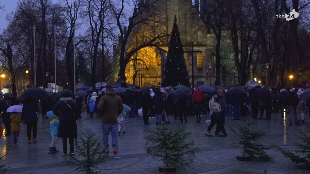 Bożonarodzeniowy cud! Miasto Końskie ożyło! [wideo, zdjęcia]