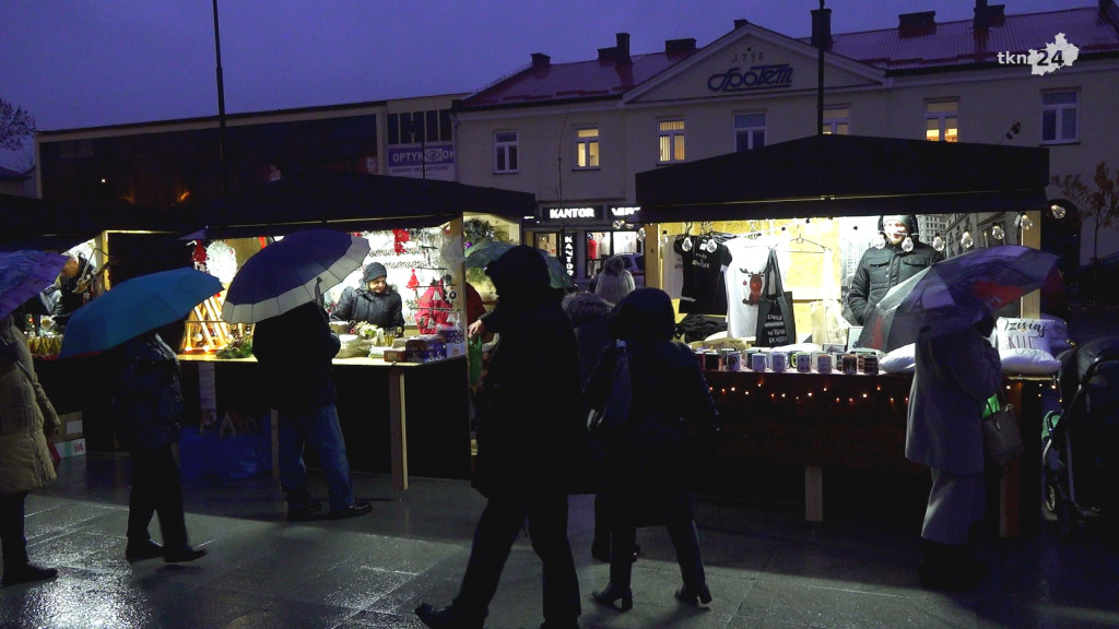 Bożonarodzeniowy cud! Miasto Końskie ożyło! [wideo, zdjęcia]