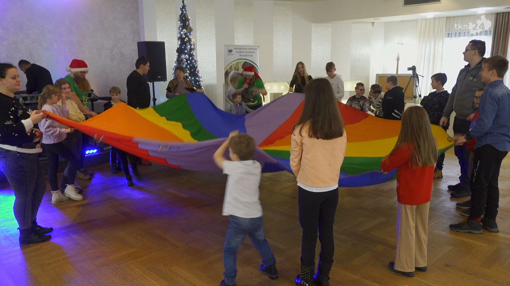 Integrowali się i edukowali o rodzicielstwie zastępczym  [wideo, zdjęcia]
