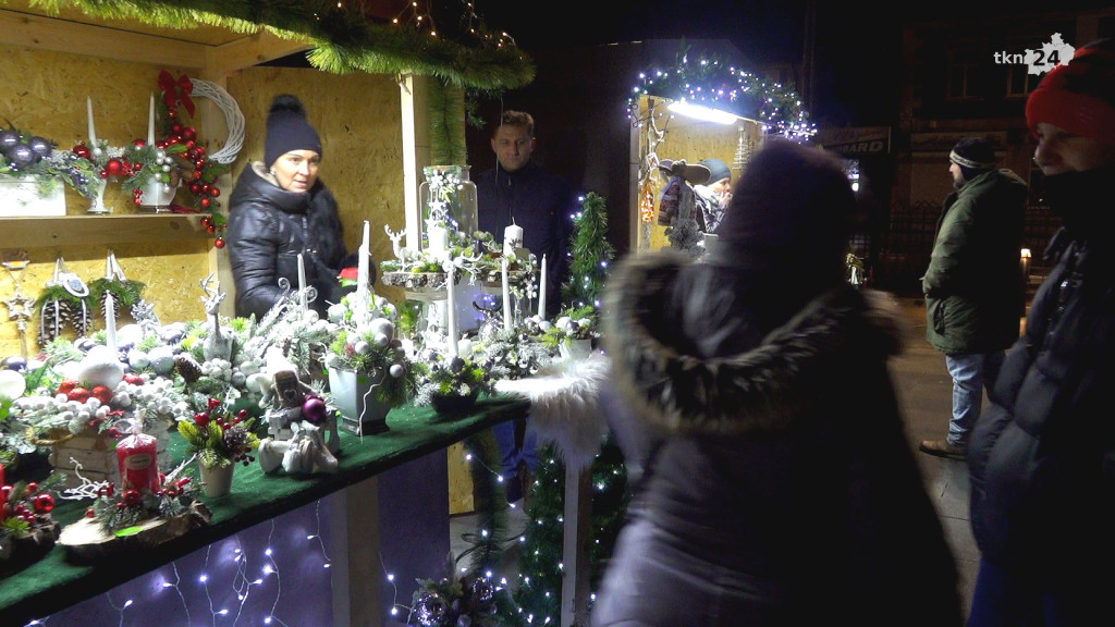 Jarmark Bożonarodzeniowy w Końskich. Tak było w trakcie tygodnia. WIDEO