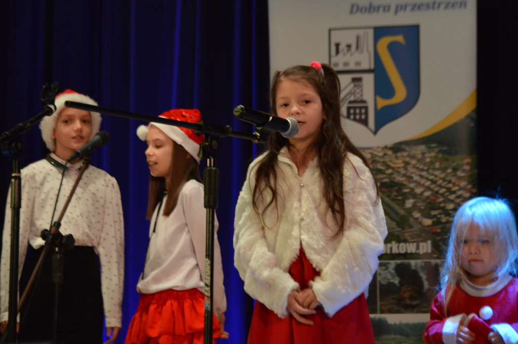 Dzieci dla Dzieci. Charytatywny koncert w Stąporkowie [fotorelacja]