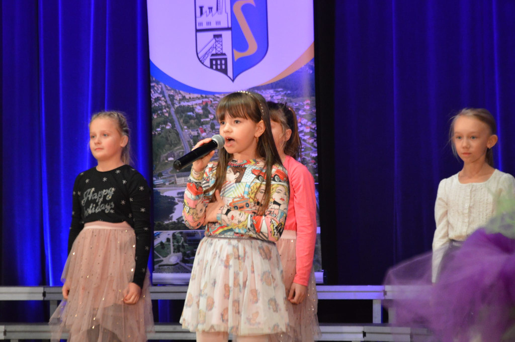 Dzieci dla Dzieci. Charytatywny koncert w Stąporkowie [fotorelacja]