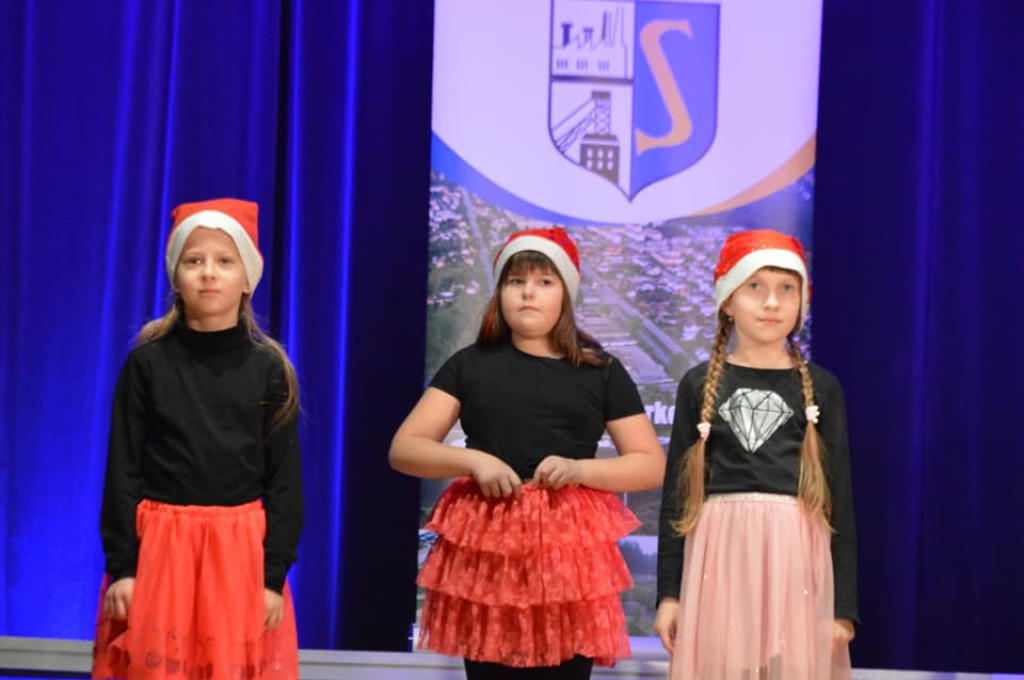Dzieci dla Dzieci. Charytatywny koncert w Stąporkowie [fotorelacja]
