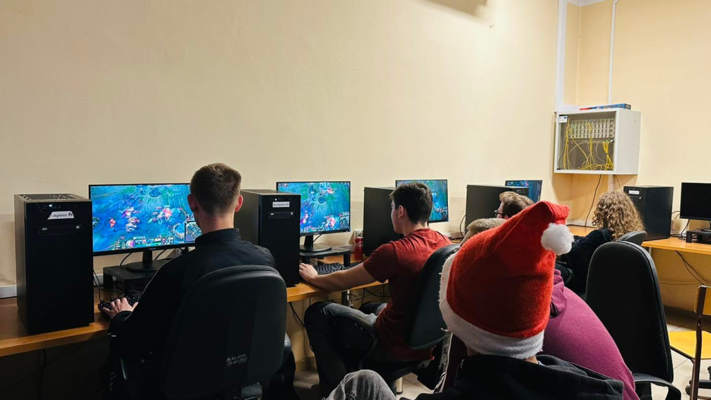 E-Sport na Mikołajki w Mechaniku [zdjęcia]