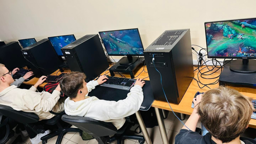 E-Sport na Mikołajki w Mechaniku [zdjęcia]