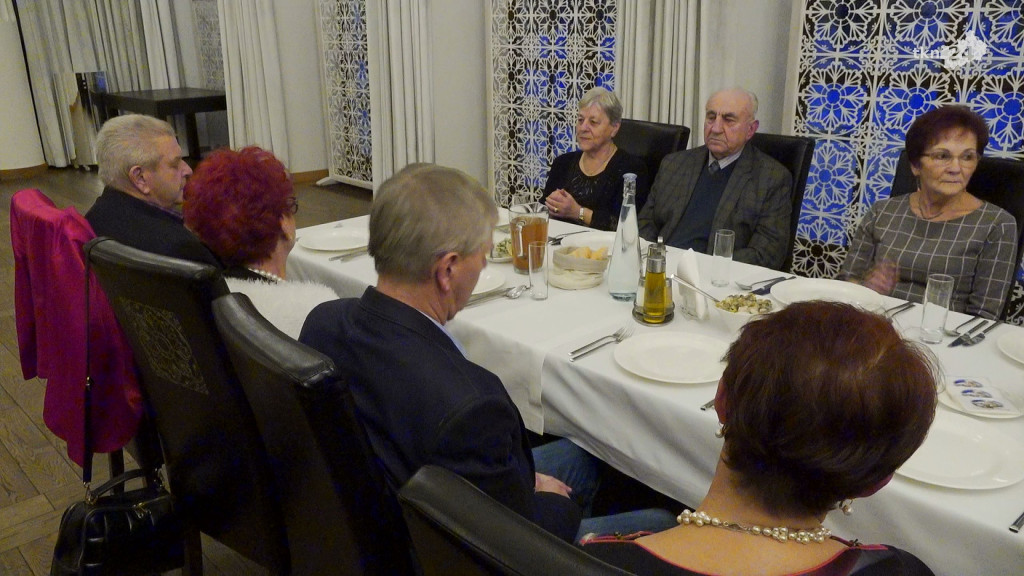 Emeryci, renciści i inwalidzi spotkali się na wigilii [wideo, zdjęcia]