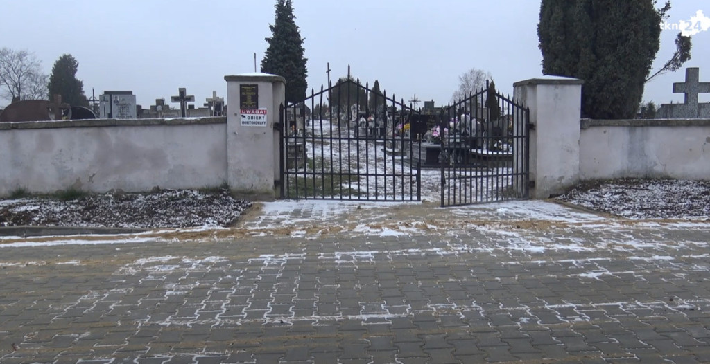 Fałków: Parking przy cmentarzu zakończony [wideo]