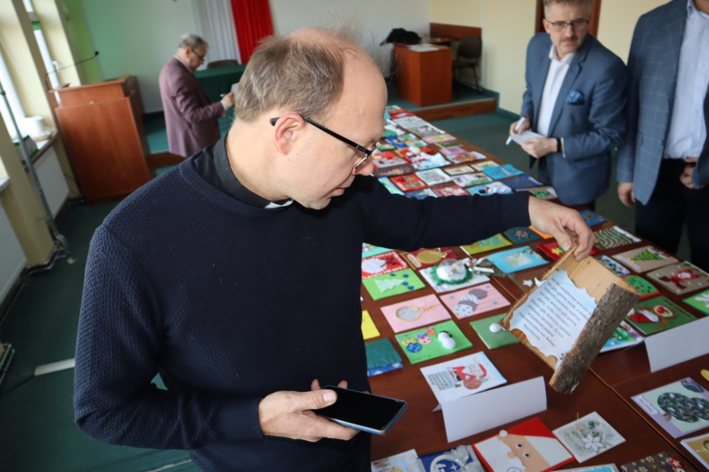 Wielkie zainteresowanie konkursem na kartkę świąteczną! Są rozstrzygnięcia [zdjęcia]